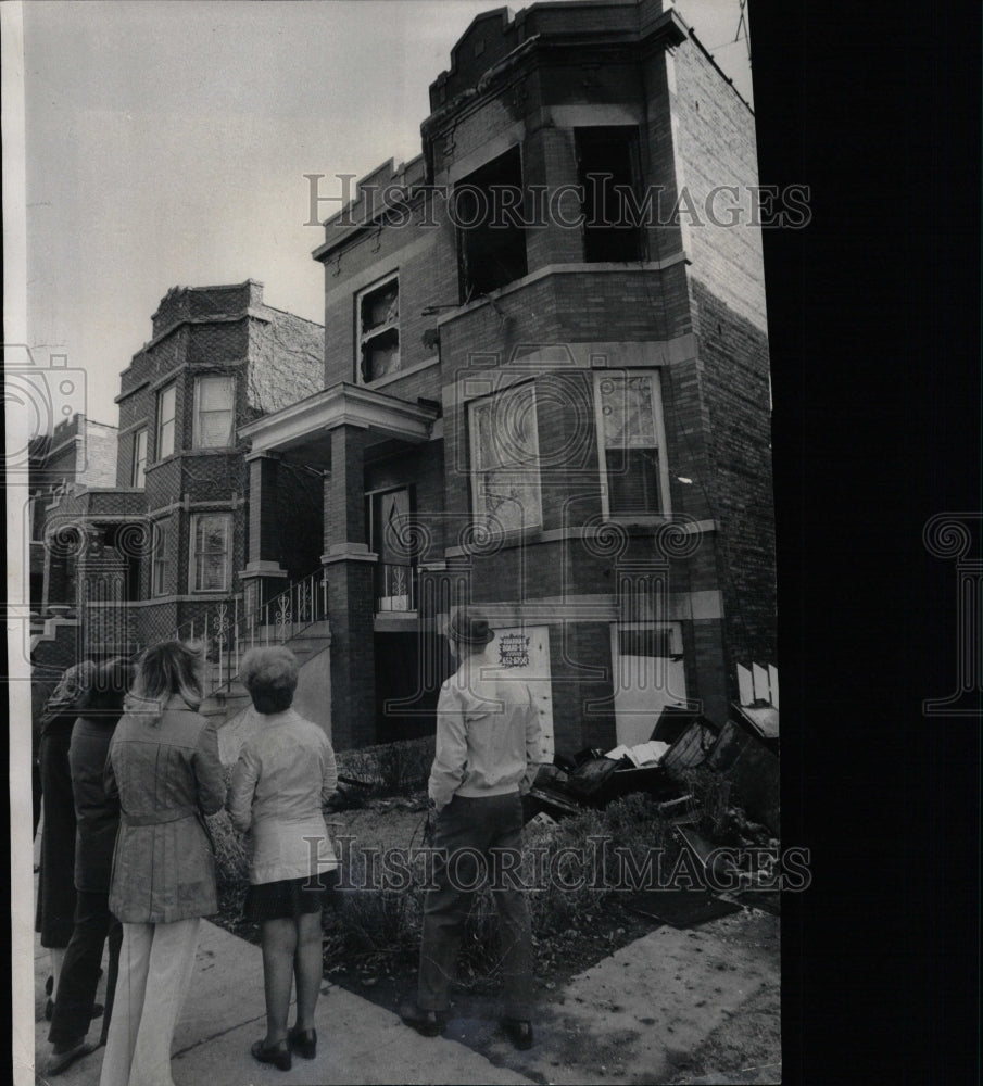 1977 Press Photo Chicago Area Residential Fires - RRW24241 - Historic Images