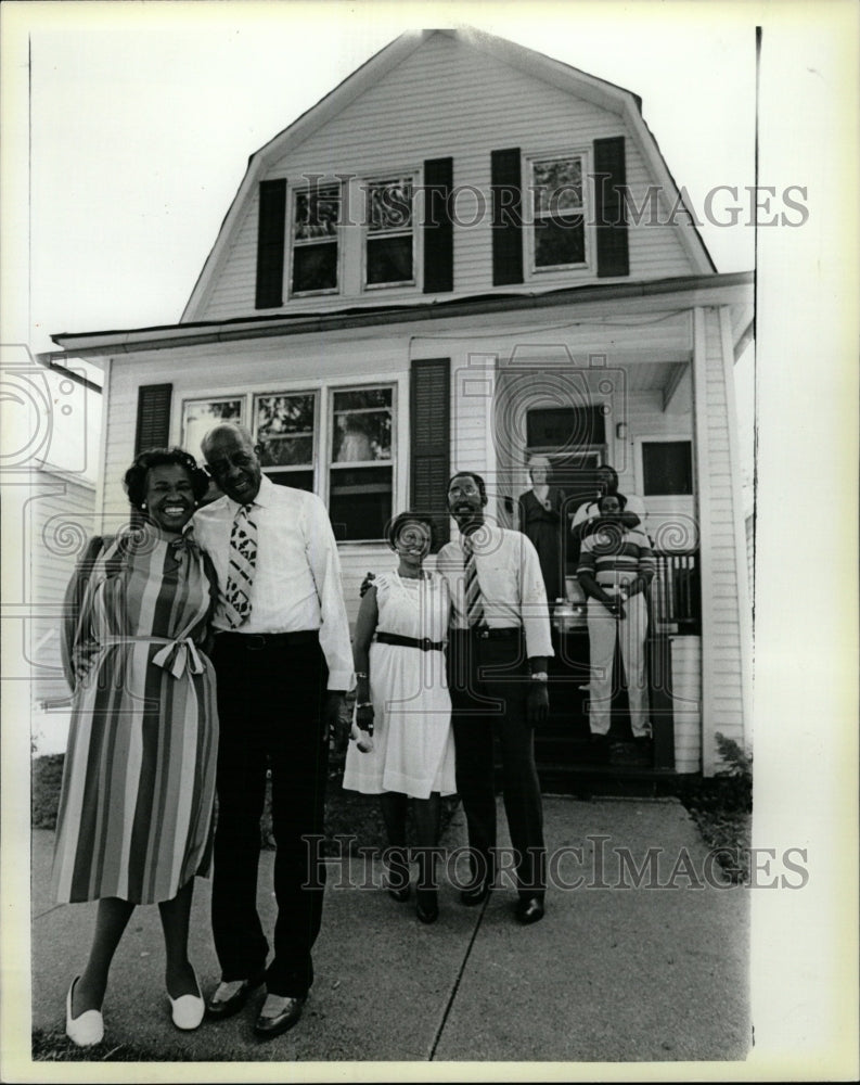 1985 Press Photo Englewood home Marjorie Smith Family - RRW24385 - Historic Images