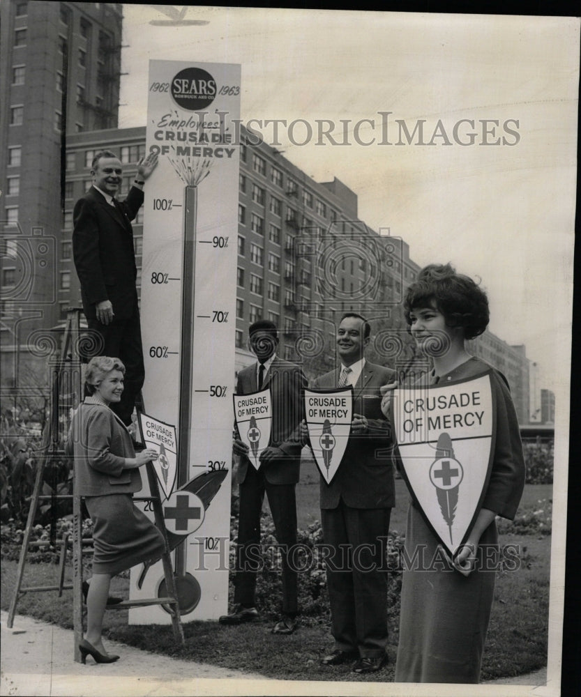 1962 Press Photo Record Crusade Mercy Pledge Freeman - RRW24409 - Historic Images