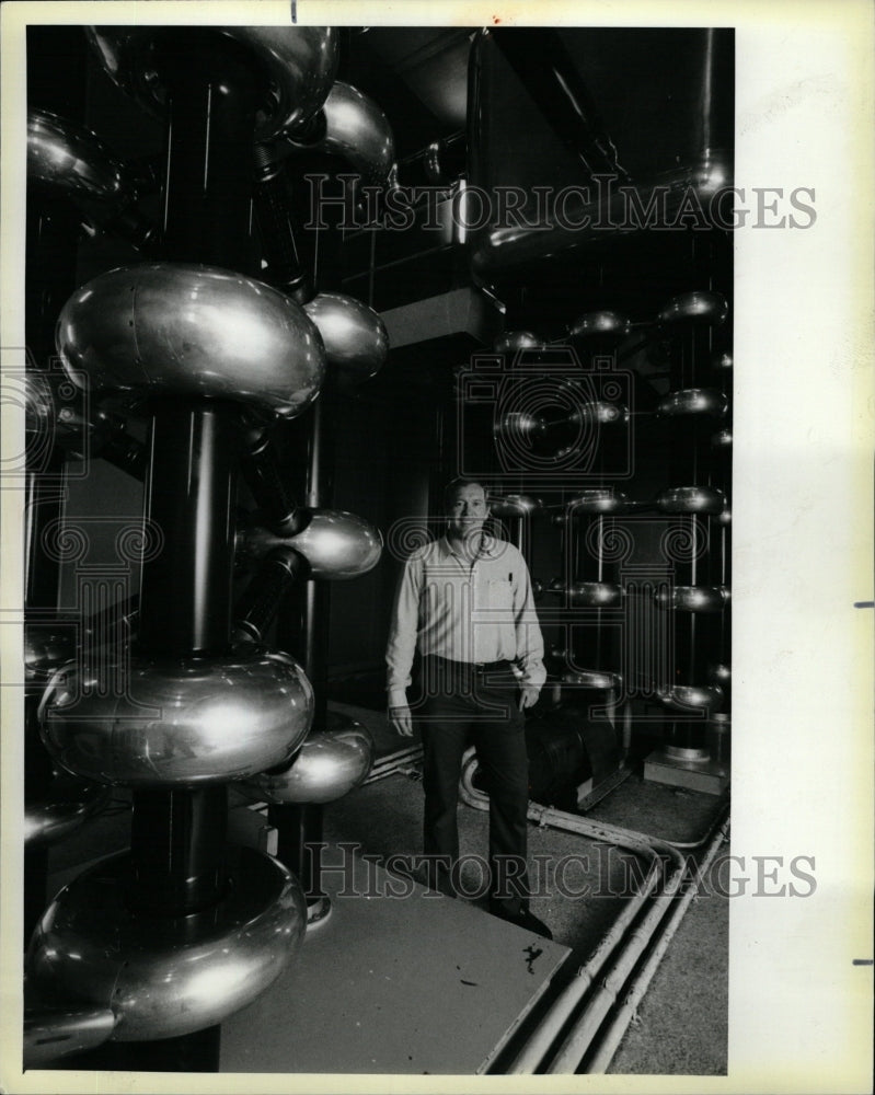 1984 Press Photo David Schramm astronomer Fermi lab CH - RRW24461 - Historic Images