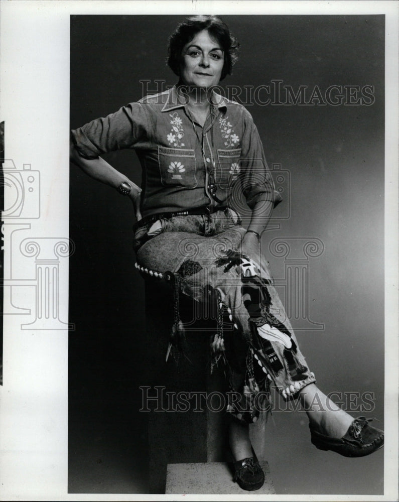 1990 Press Photo Lilykate Light Hopi Kachina Jeans - RRW24633 - Historic Images