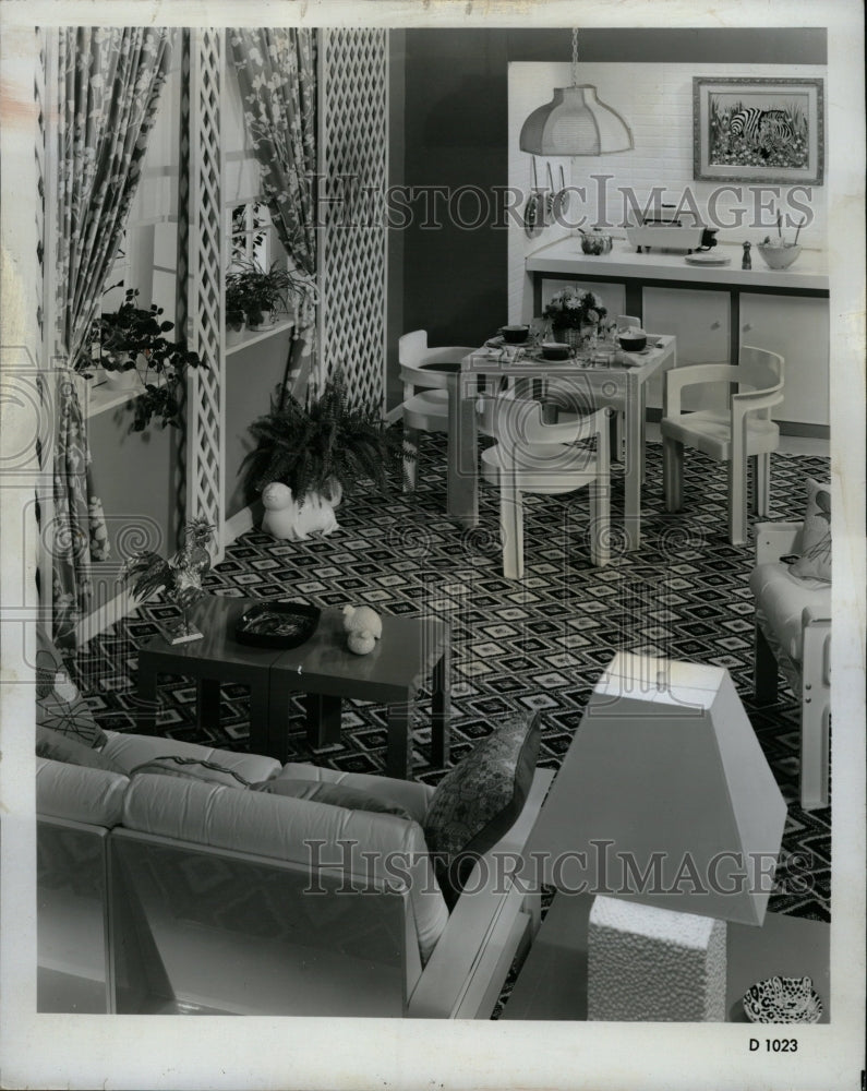 1973 Press Photo Family Room Table For Four - RRW24787 - Historic Images