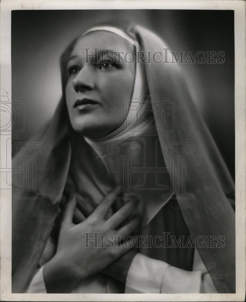 1959 Press Photo Actress Clare Hume Meier As Mary - RRW24927 - Historic Images