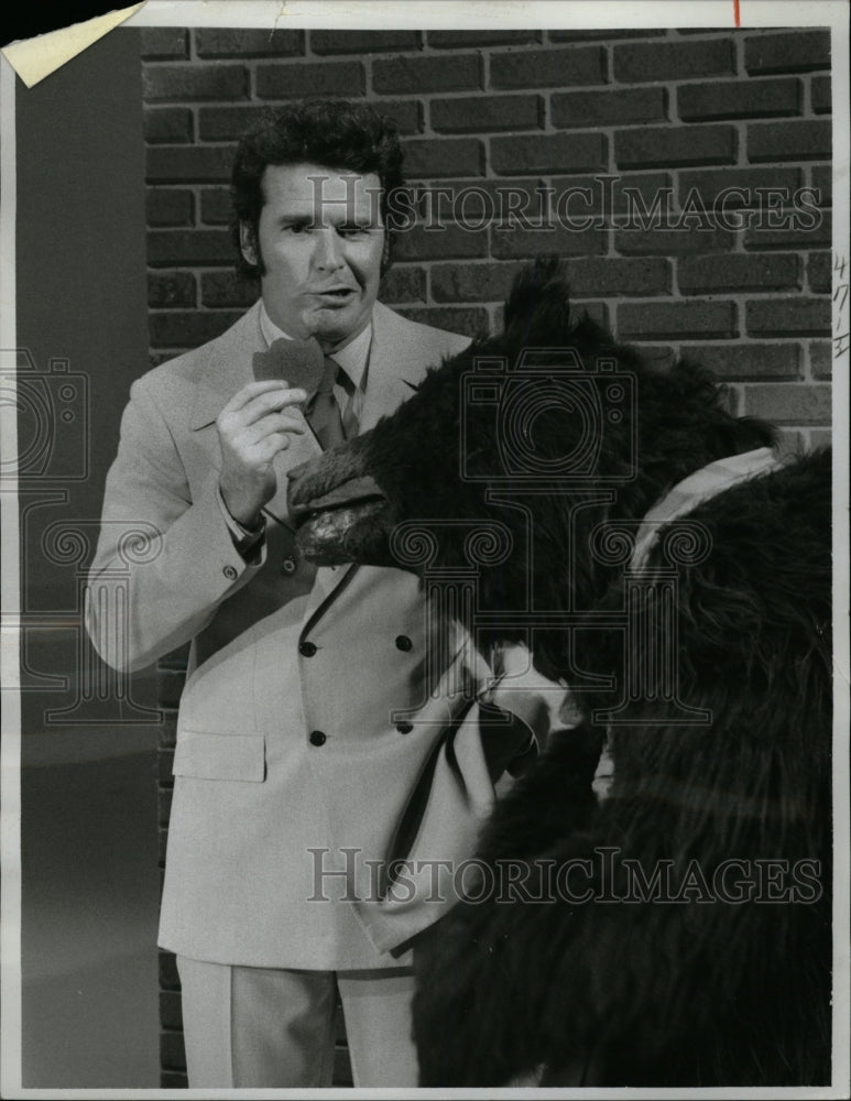 1981 Press Photo Actor James Gardner - RRW25089 - Historic Images