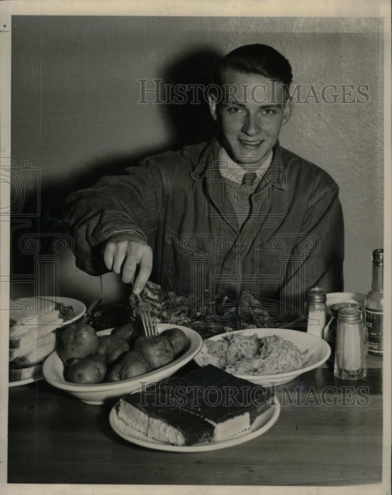 1939 Press Photo Joseph Froeberg Air Corps Mitchell - RRW25169 - Historic Images