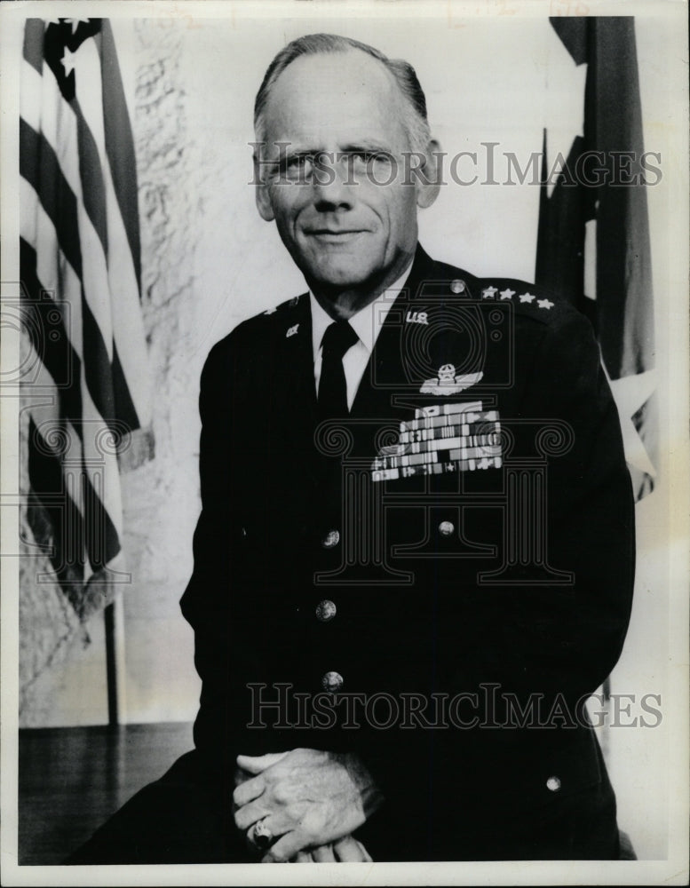 1973 Press Photo Gen. Lucius D. Clay, Comm. of NORAD - RRW25375 - Historic Images