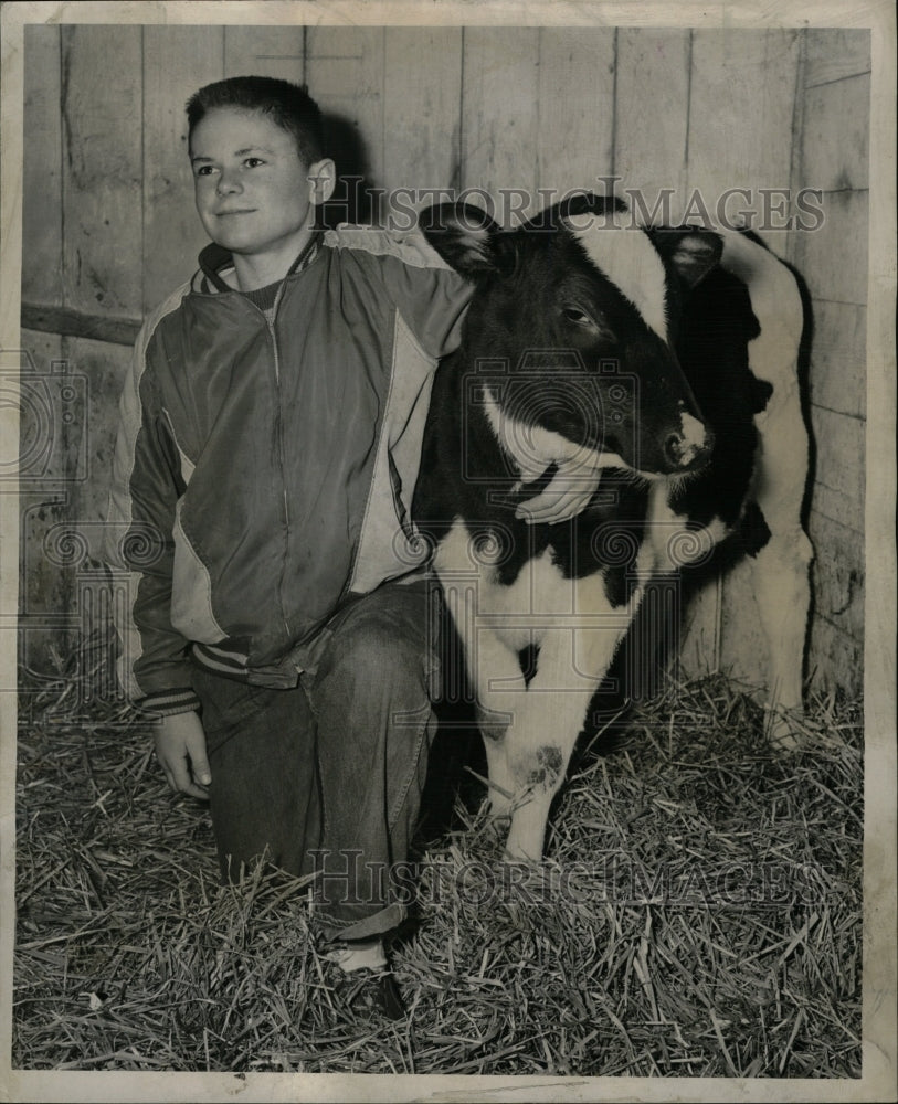 1950 Press Photo Broadview Academy Dairy Barn - RRW25417 - Historic Images