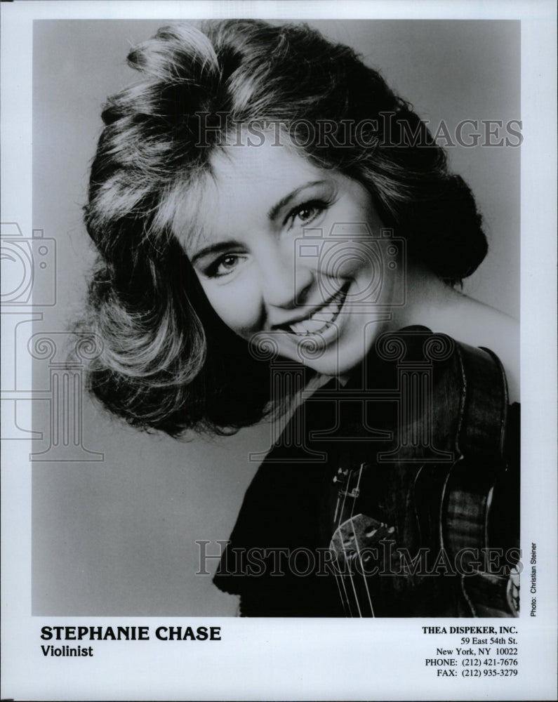 1992 Press Photo Stephanie Chase Violinist &amp; Musician - RRW25457 - Historic Images