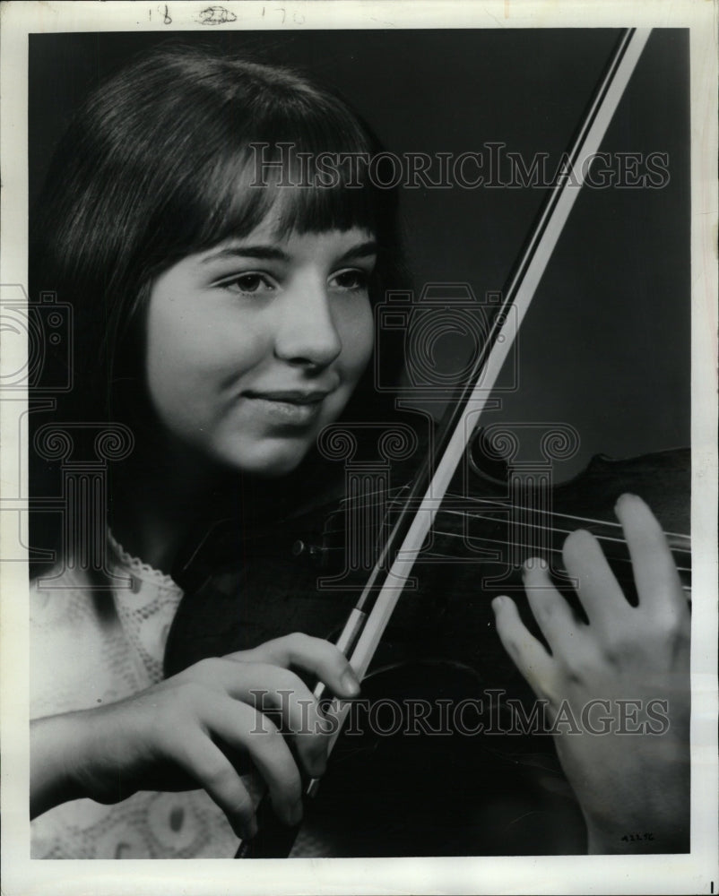 1973 Press Photo Symphony Soloist Stephanie Chase - RRW25459 - Historic Images