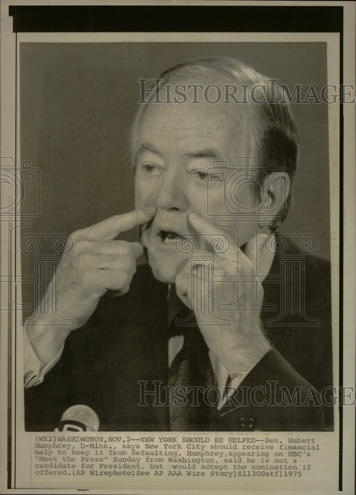 1975 Press Photo Senator Hubert Humphrey NBC Meeting - RRW25827 - Historic Images