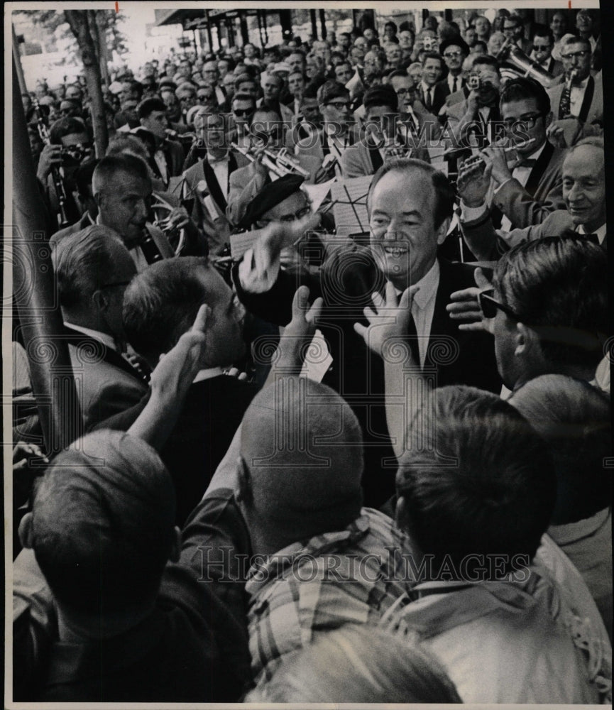 1968 Press Photo VP Hubert Humphrey Denver Visit - RRW25877 - Historic Images