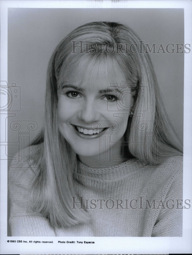 1995 Press Photo Bonnie Hunt stars in The Building - RRW26125 - Historic Images