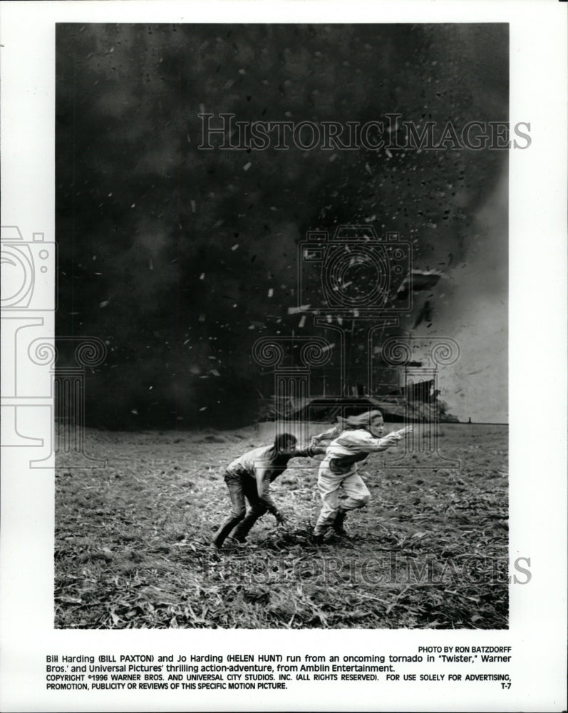 1996 Press Photo Bill Paxton Helen Hunt Twister - RRW26147 - Historic Images