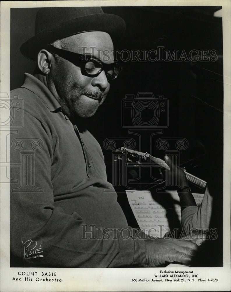 1976 Press Photo Count Basie &amp; his Orchestra - RRW26833 - Historic Images