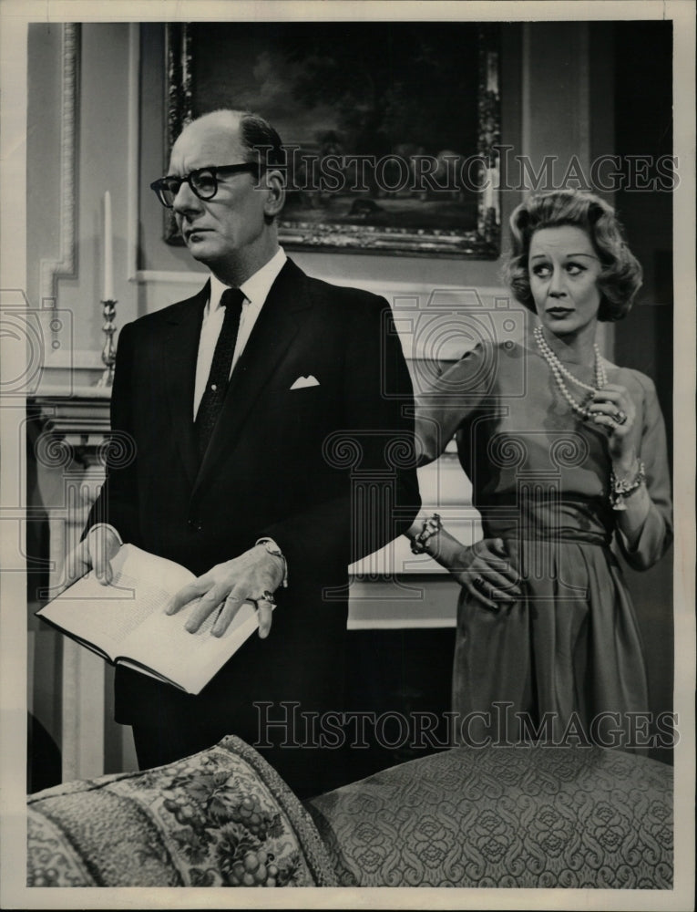 1959 Press Photo Actors Gielgud Leighton - RRW26837 - Historic Images