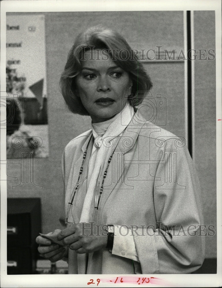 1975 Press Photo Ellen Burstyn - RRW26993 - Historic Images