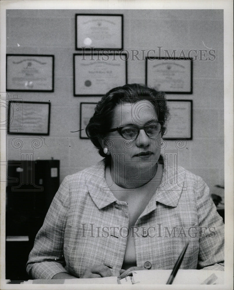 1968 Press Photo Dr. Ethel Bonn - RRW27243 - Historic Images