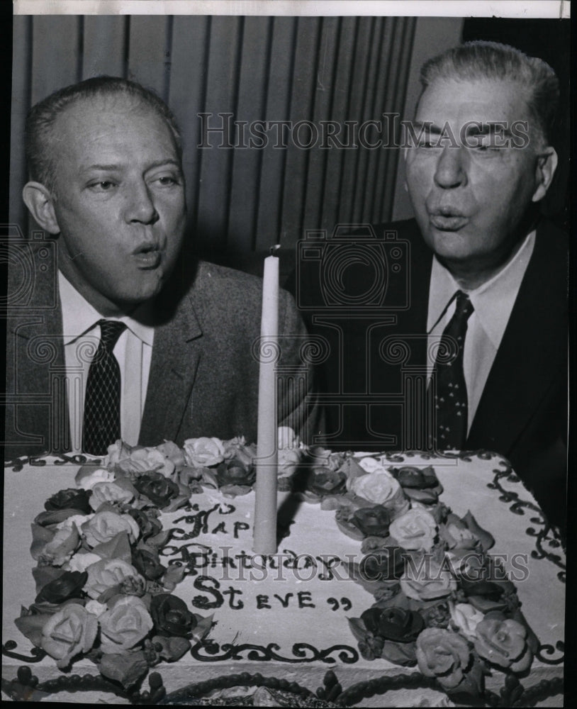 1960 Press Photo Governor McNichols Johnson Birthday - RRW27539 - Historic Images