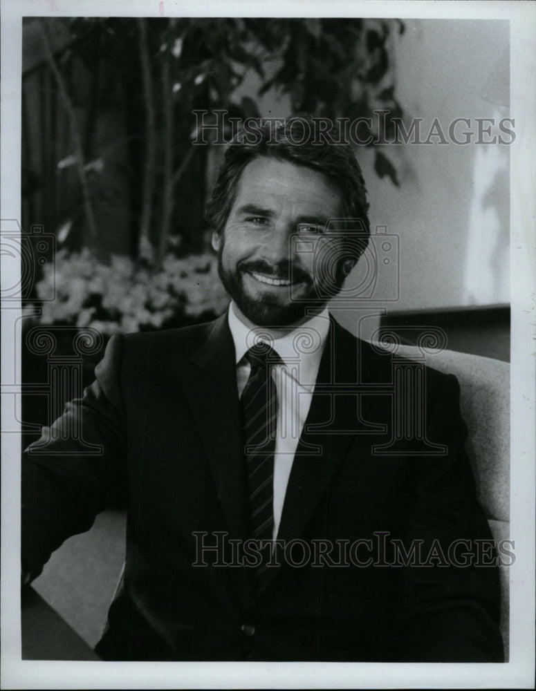 1983 Press Photo actor James Brolin - RRW27645 - Historic Images