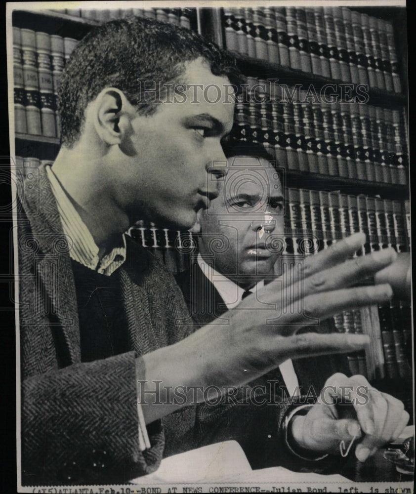 1966 Press Photo Julian Bond - RRW27769 - Historic Images