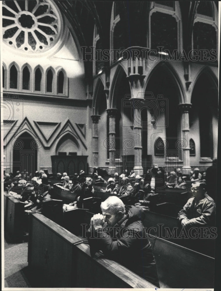 1985 Press Photo Mass Holy Name Cathedral - RRW27811 - Historic Images