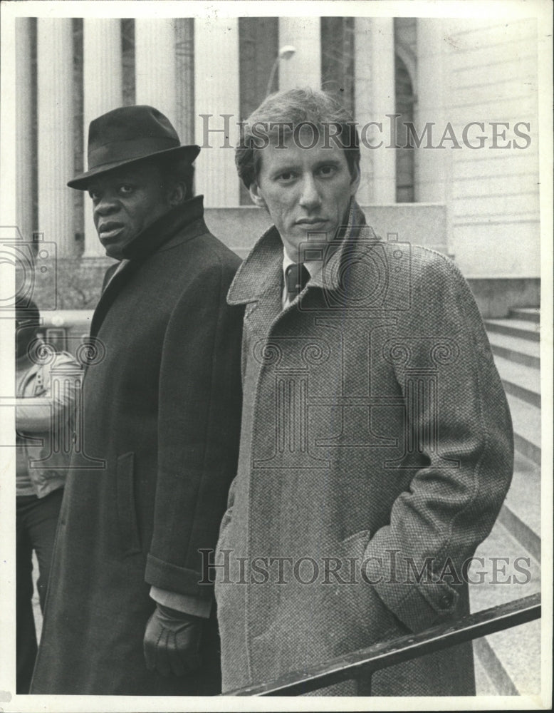 1985 Press Photo Actor Yaphet Kotto James Woods - RRW27995 - Historic Images