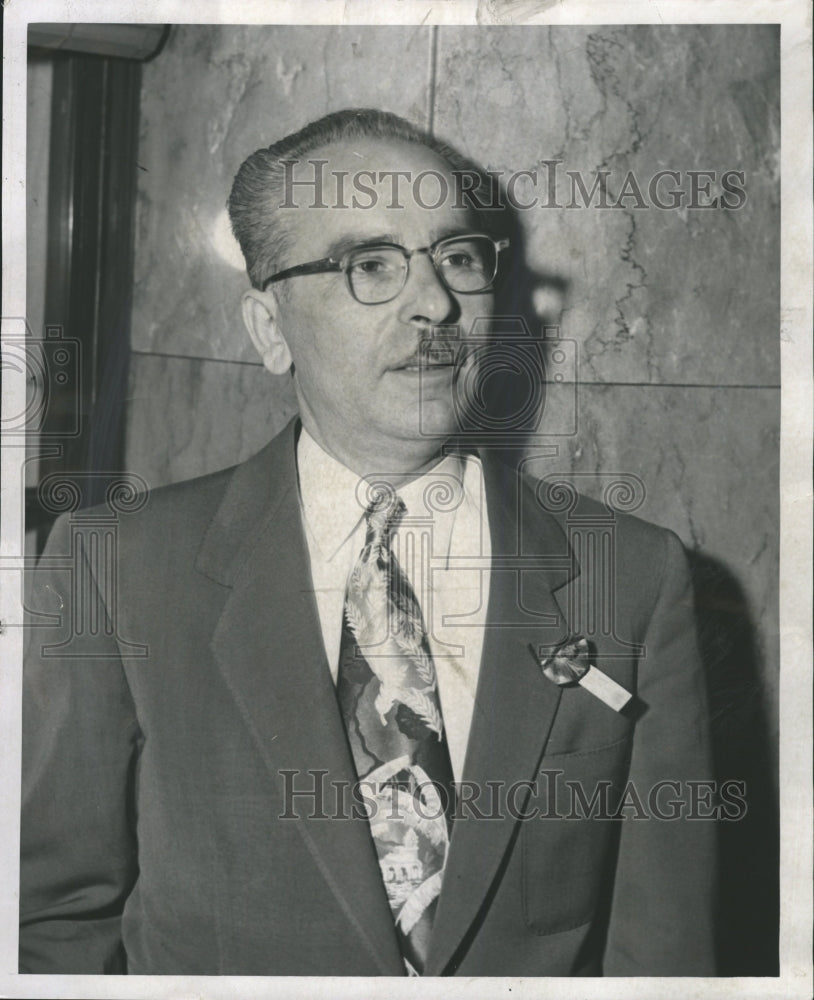 1952 Press Photo Sam Sweet Alleged Communist - RRW28109 - Historic Images