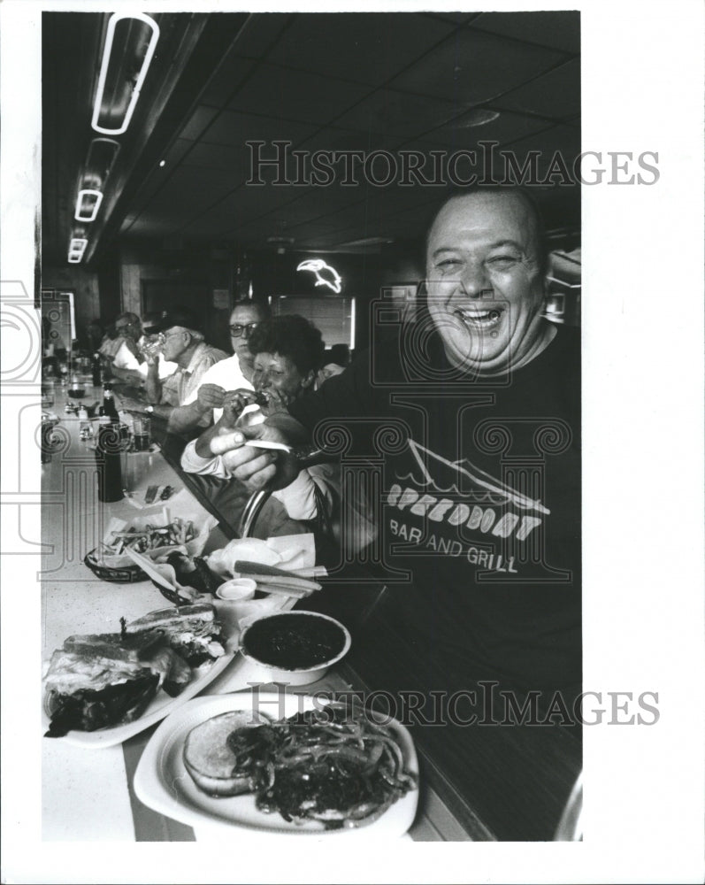 1990 Press Photo Speedboat Bar and Grill - RRW28223 - Historic Images