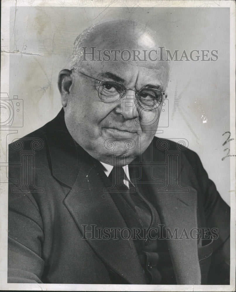 1951 Press Photo Detroit News Writer James Sweinhart - RRW28237 - Historic Images