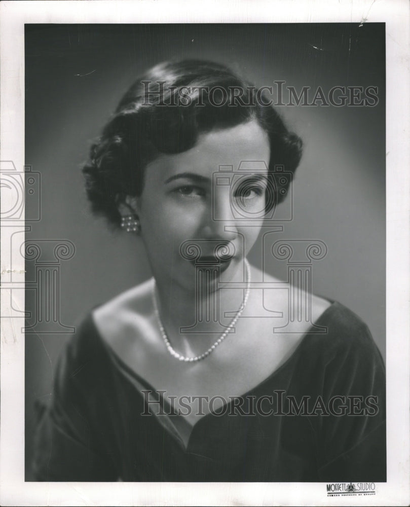 1953 Press Photo Miss Elise Steinbach - RRW28347 - Historic Images