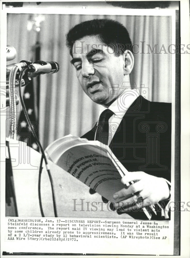 1972 Press Photo Surgeon General Jesse L Steinfeld - RRW28377 - Historic Images