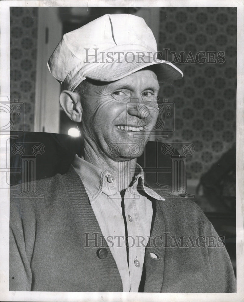 1952 Press Photo Glenn Stephen Engineer - RRW28567 - Historic Images