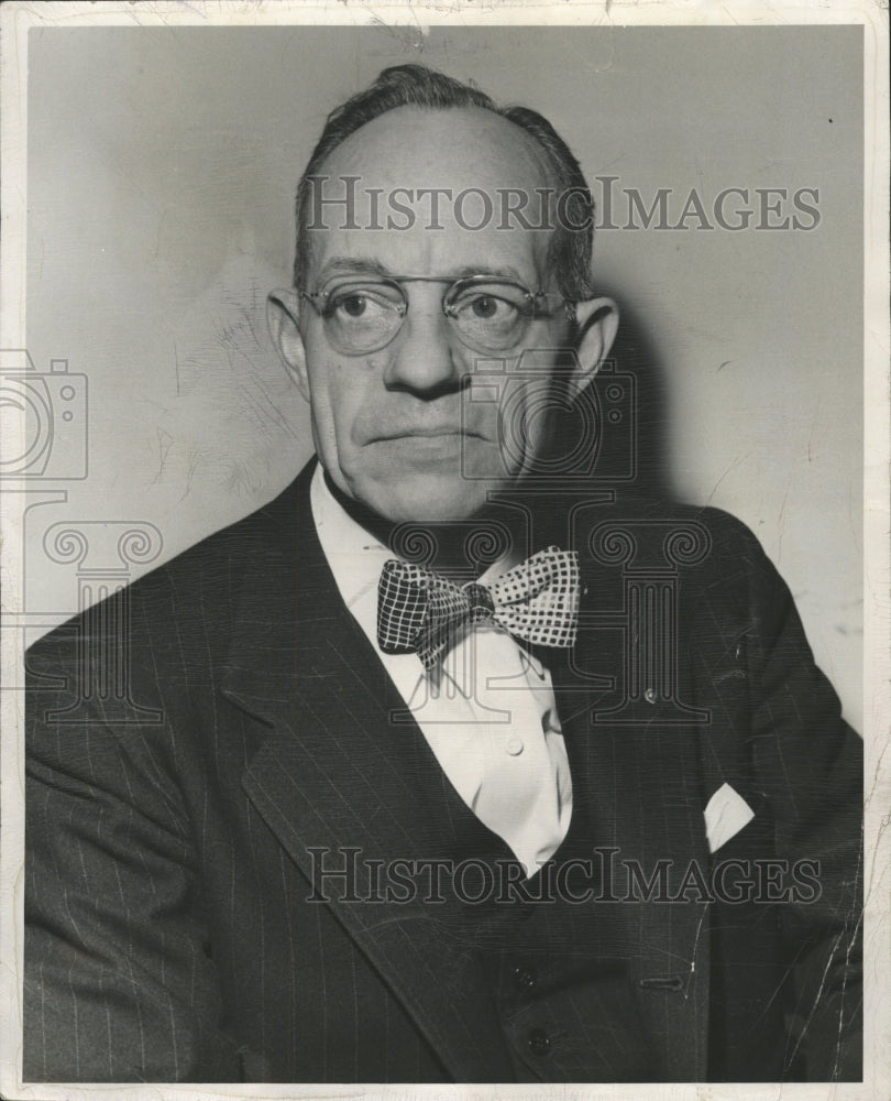 1951 Press Photo Mayors Comm Skid Row Dir Sterling - RRW28593 - Historic Images