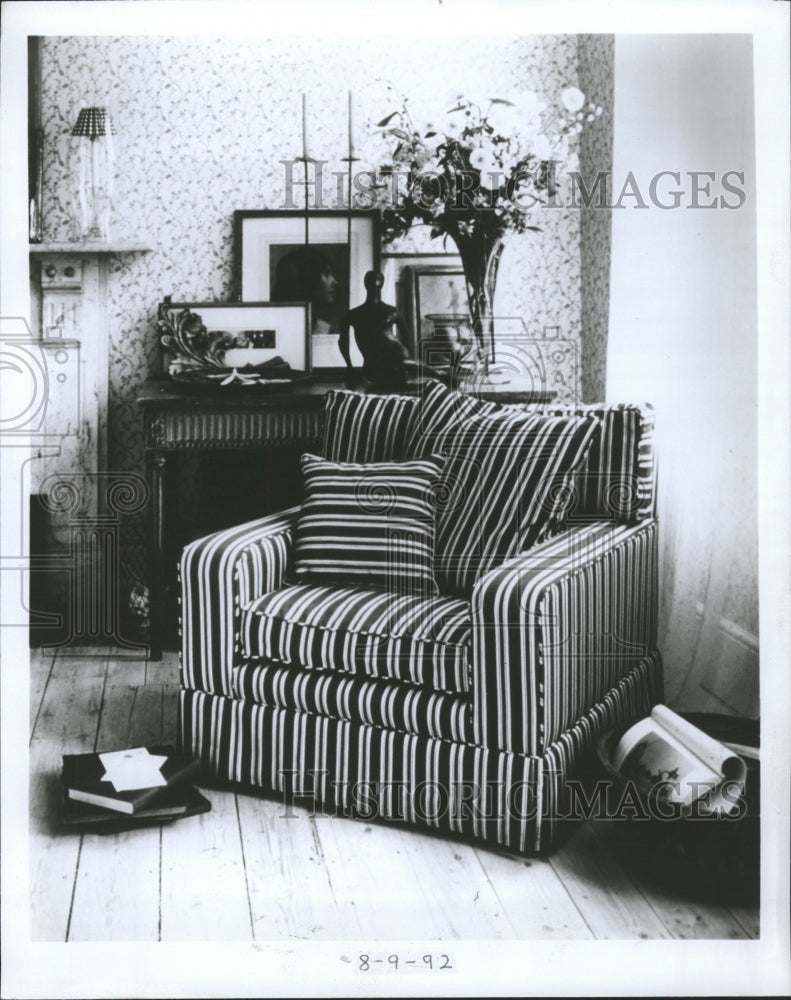 1992 Press Photo Big Comfortable Striped Armchair - RRW28807 - Historic Images