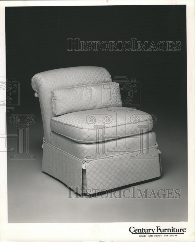 1990 Press Photo North Carolina Century Furniture Chair - RRW28811 - Historic Images