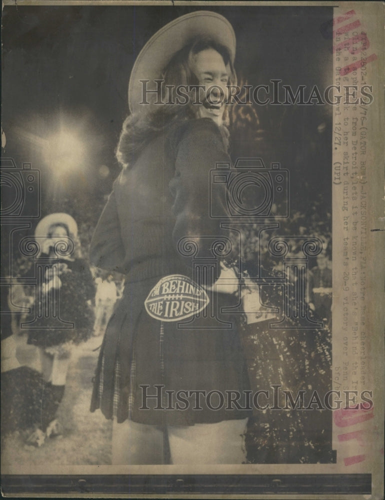 1976 Press Photo Notre Dame Cheerleader Showing Patch - RRW28851 - Historic Images