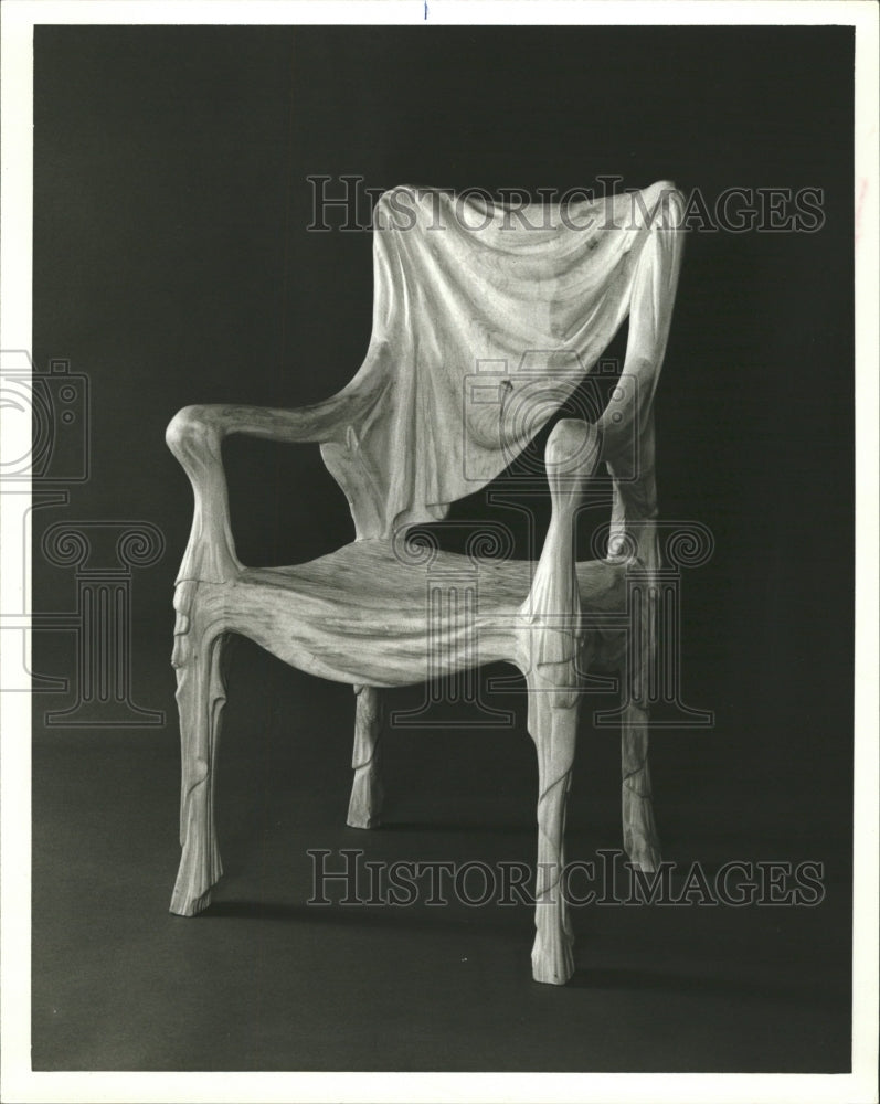 Press Photo Stripped Pine Chair Tela Made In Spain - RRW29023 - Historic Images