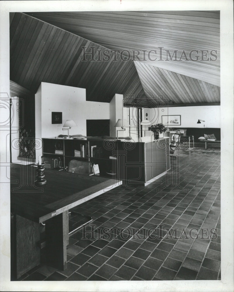 1969 Press Photo Asymmetrically Ceiling Angles Beach - RRW29171 - Historic Images