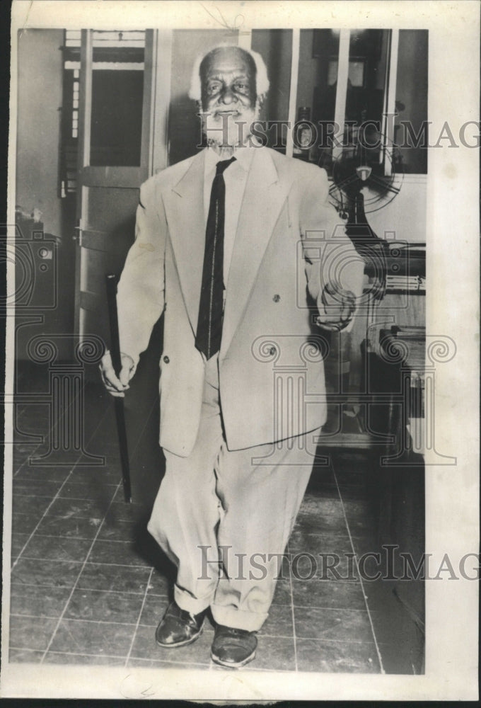 1957 Press Photo Henry Edwin Bernard 116 years old man. - RRW29209 - Historic Images