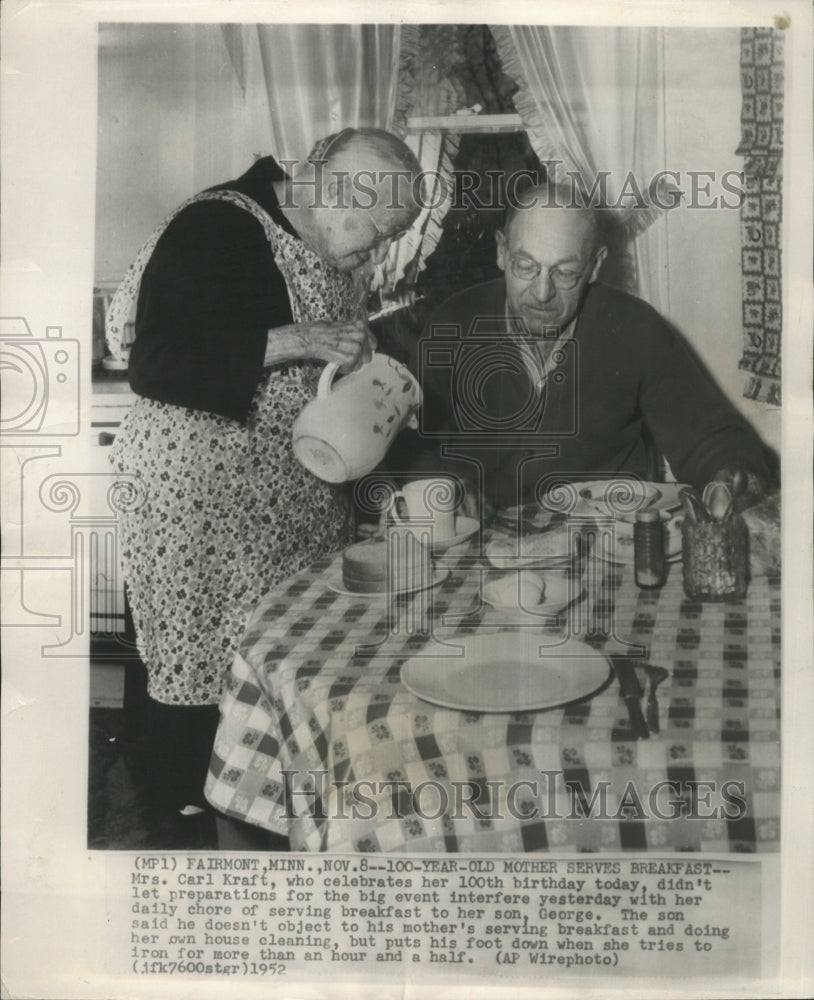 1952 Press Photo Mrs Carl Kraft celebrate Chore Son Big - RRW29229 - Historic Images