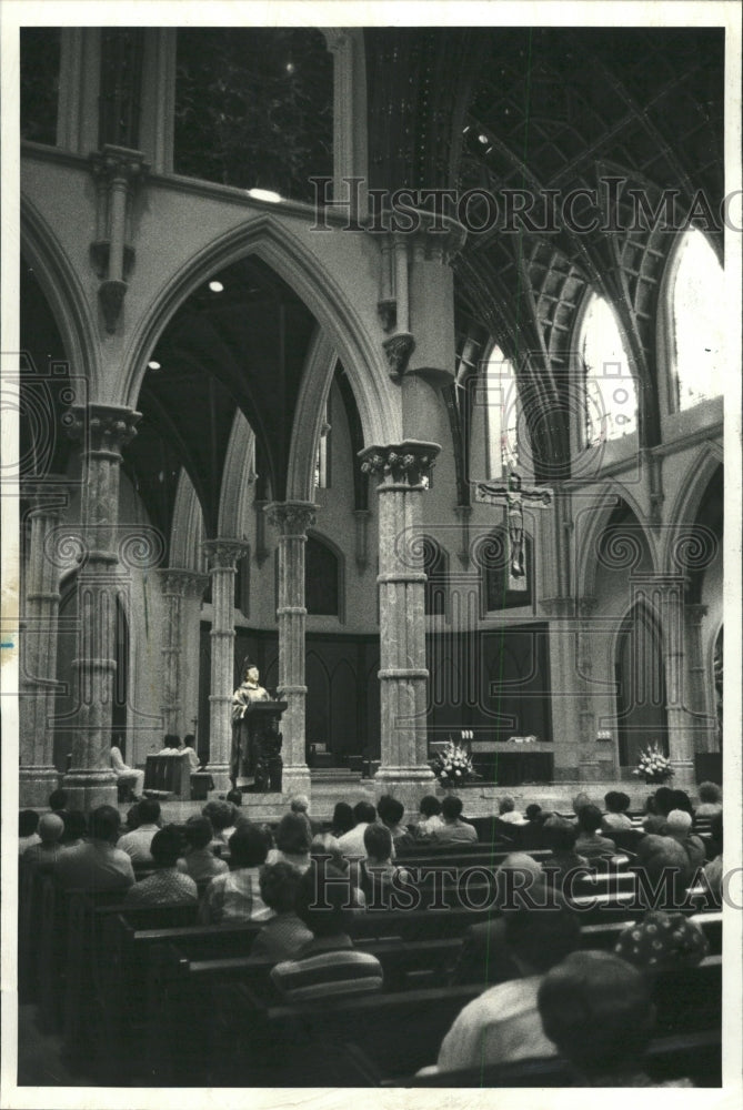 1978 Press Photo Holy Name Cathedral Rev Preaching - RRW29351 - Historic Images