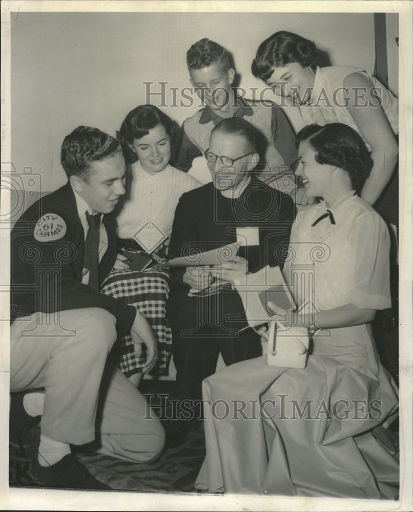 1953 Press Photo Summer School of Catholic action: - RRW29385 - Historic Images