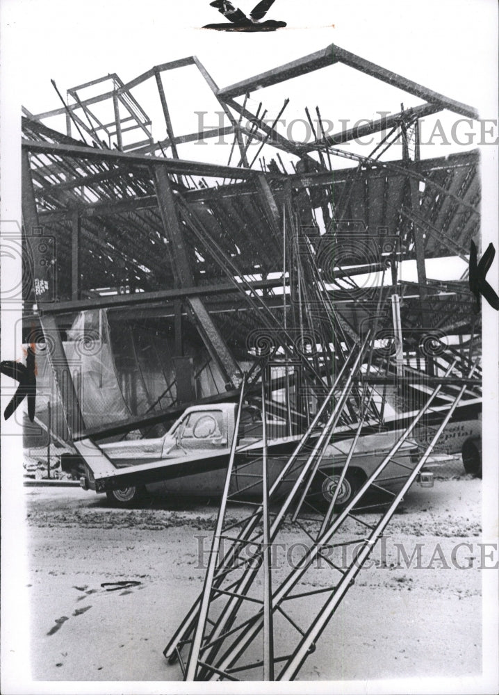 1973 Press Photo N.W. General Hospital Wreckage - RRW29445 - Historic Images