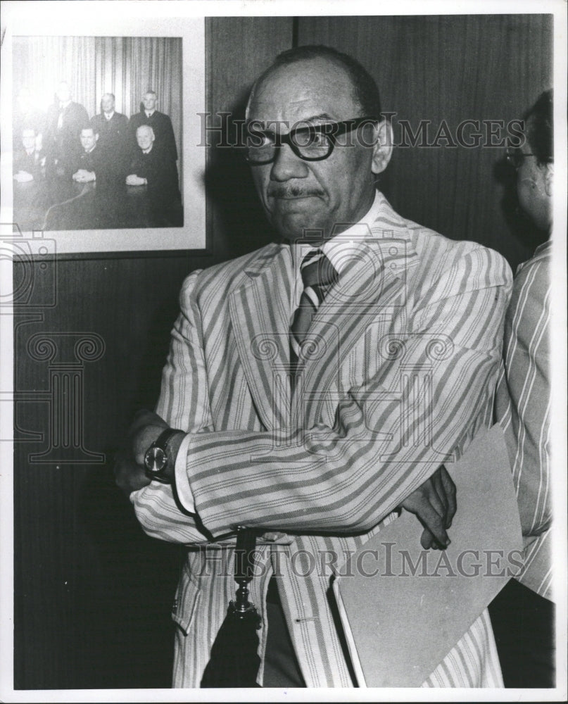 1973 Press Photo Alphonzo Harper Records Atty - RRW30015 - Historic Images