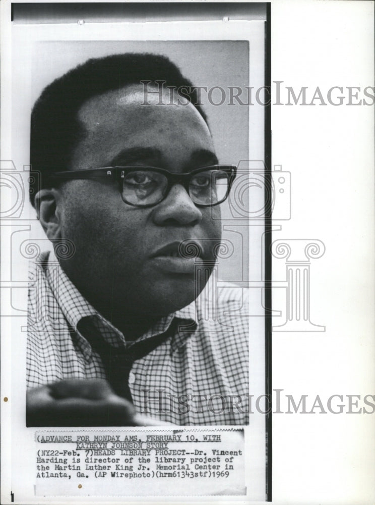 1969 Press Photo Vincent Gordon Harding Scholar Society - RRW30065 - Historic Images