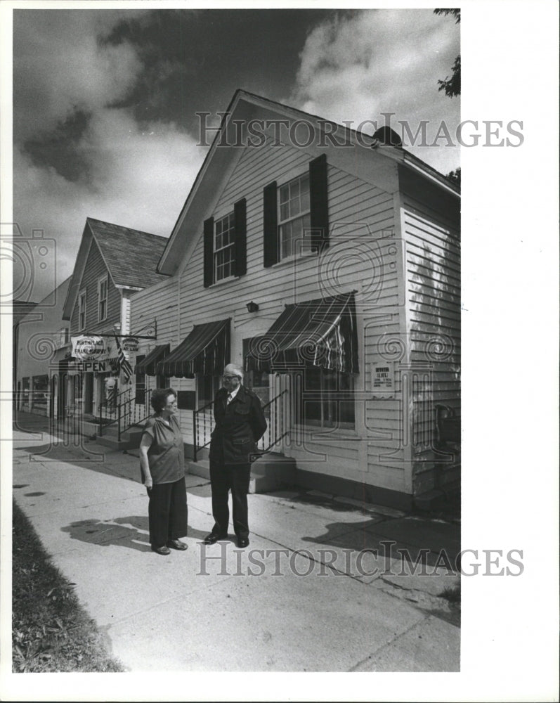 1981 Press Photo Frank Murphy Museum Brigid Murphy - RRW30155 - Historic Images