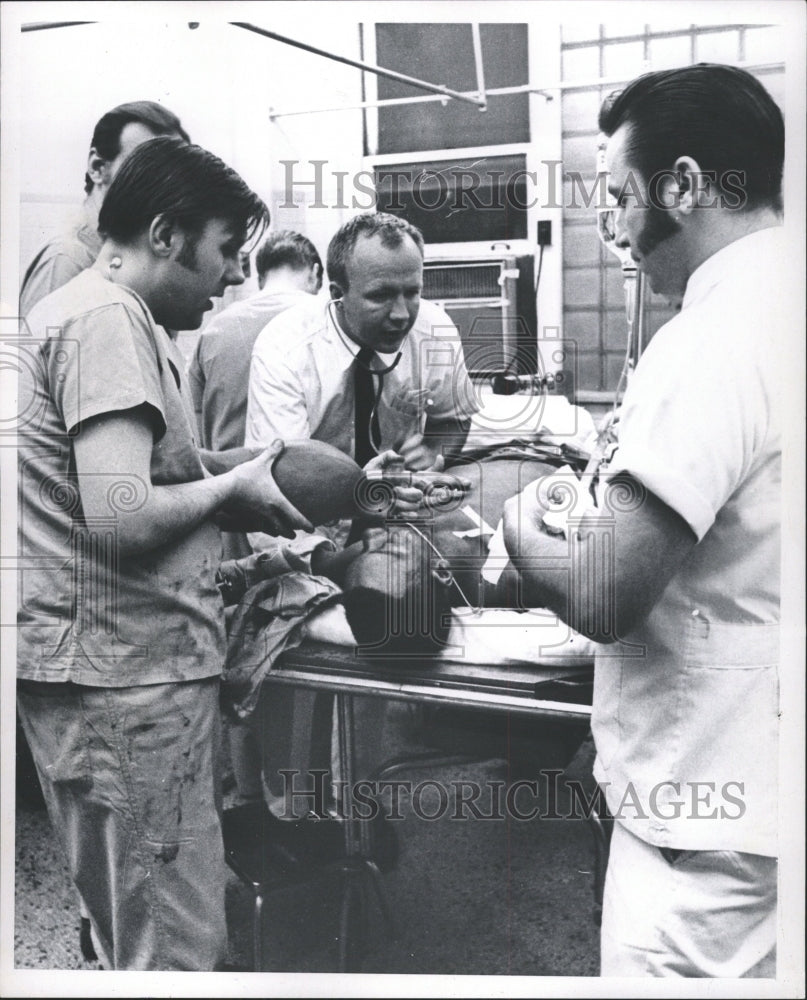 1969 Press Photo Detroit Hospitals - RRW30203 - Historic Images