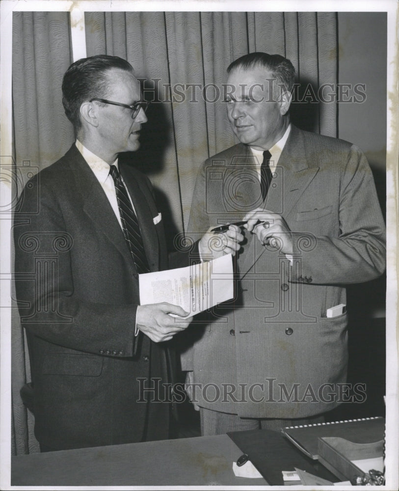 1955 Press Photo Phil Hart Dr John Hannah MSN president - RRW30291 - Historic Images