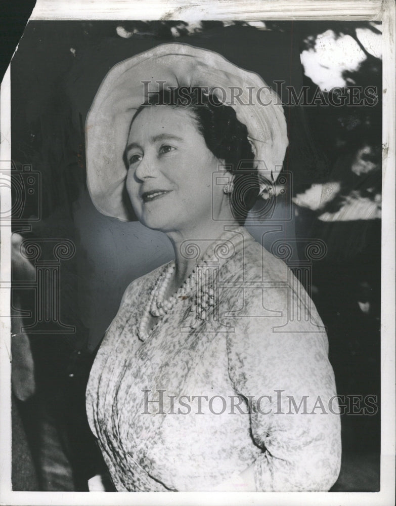 1955 Press Photo Moter Elizabeth Queen - RRW30503 - Historic Images