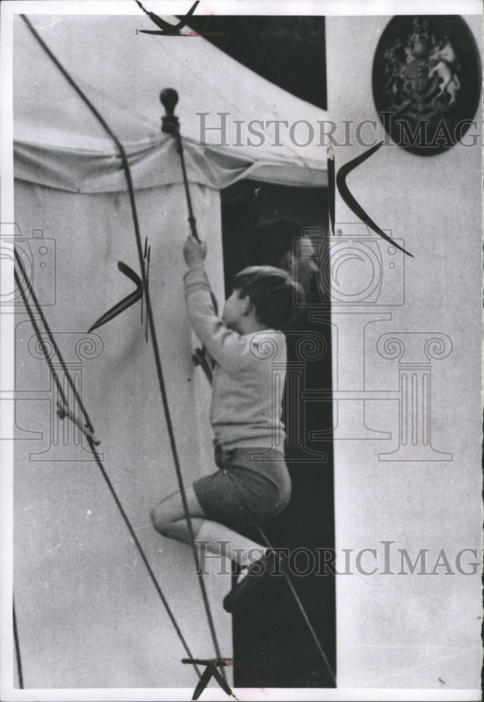 1957 Press Photo England prince Charles Windsor park - RRW30571 - Historic Images